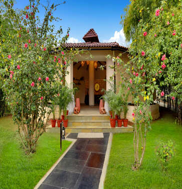 Lemon Tree Wildlife Resort, Kanha